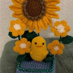 Handmade Crochet Sunflower and Chick Decor Girasol a crochet